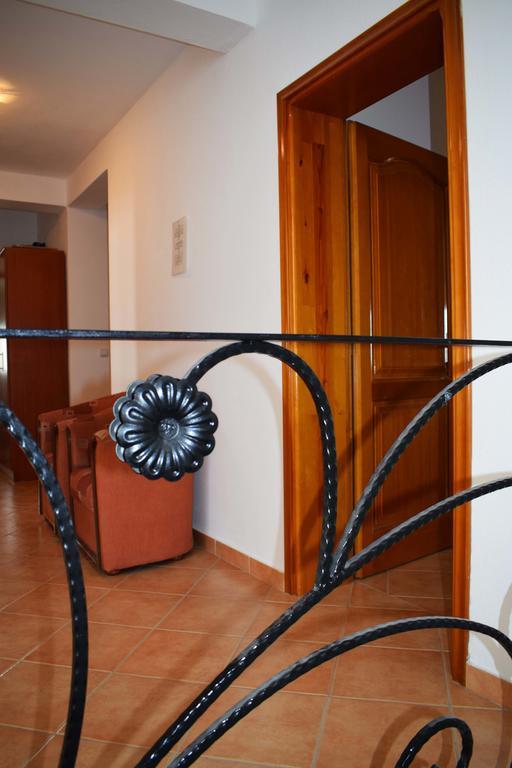 Apartments Kepi Gjerana Ulcinj Esterno foto